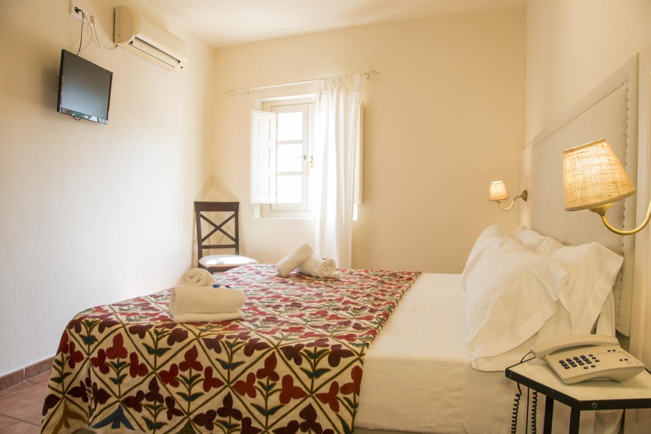 Hostal Callejon Del Agua Seville Exterior photo
